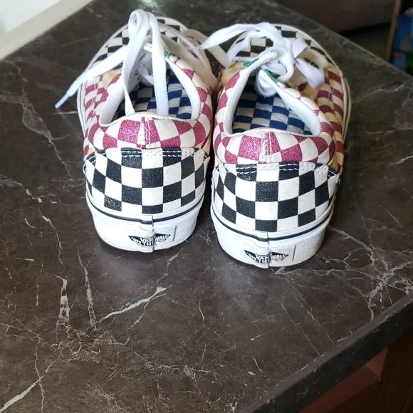 Worn once Vans Glitter Check Old Skool sneakers size 6.5. - Picture 3 of 8